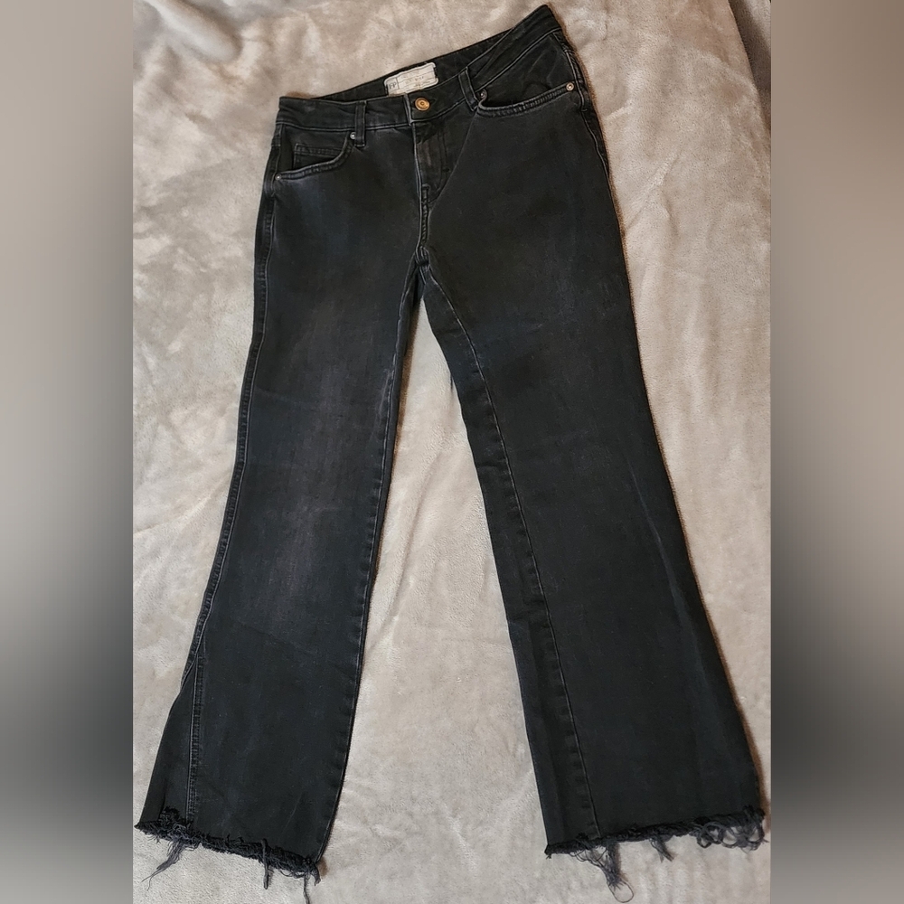 Free People Raw Hem Cropped Flare Jeans | Black‎ Wash Boho | Size 26